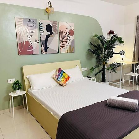 Sage : Private Studio Room In Koregaon Park Pune Exterior photo
